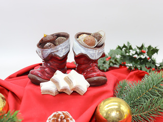 Nikolausstieferl aus Schokolade aus der Conditorei Sluka in Wien
