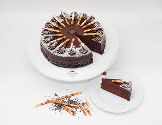 Trüffeltorte aus der Conditorei Sluka Wien