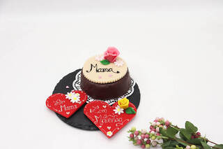 kleine Sachertorte mit Aufleger - Muttertagsgeschenk Conditorei Sluka