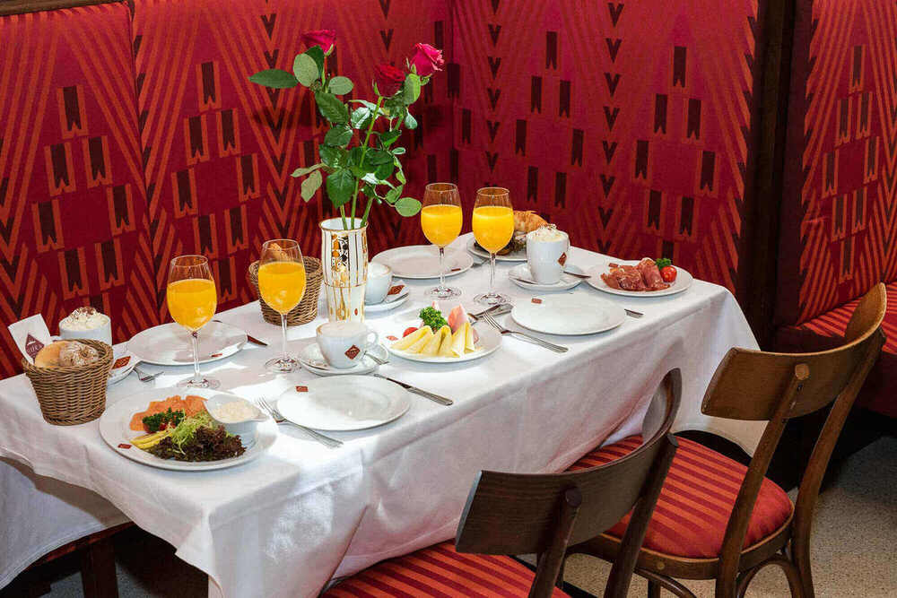 Frühstück in der Conditorei Sluka