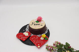 große Aufleger für eine Torte 